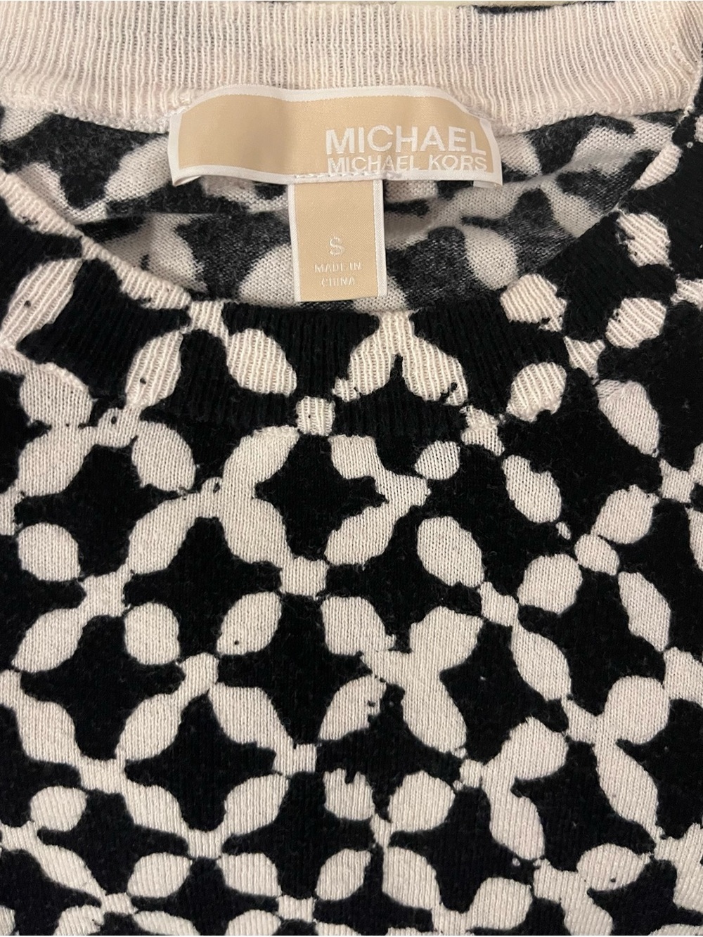 MICHAEL KORS Black/White Geometric Crew Neck Sweater w/LOGO gold Plate ORIG $99+